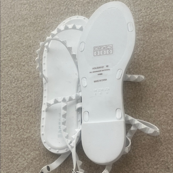 Bamboo White Spiked Sandals - Picture 2 of 3
